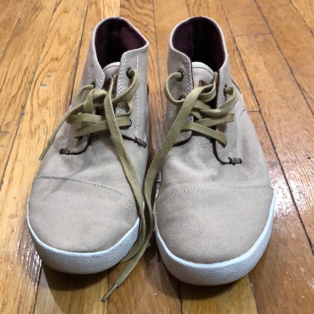 Men’s Toms Shoes size 10